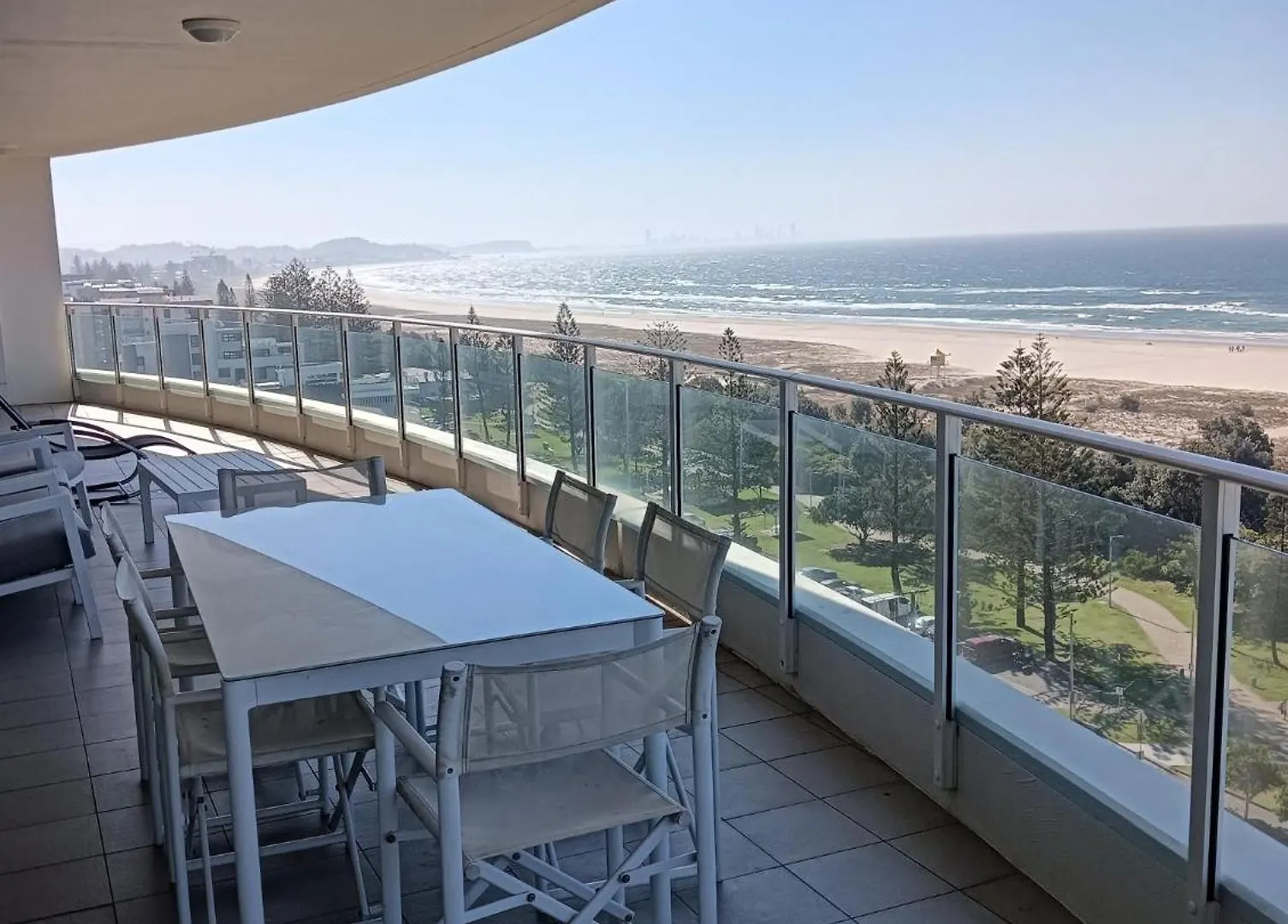 Aparthotel Kirra Surf Apartments Gold Coast