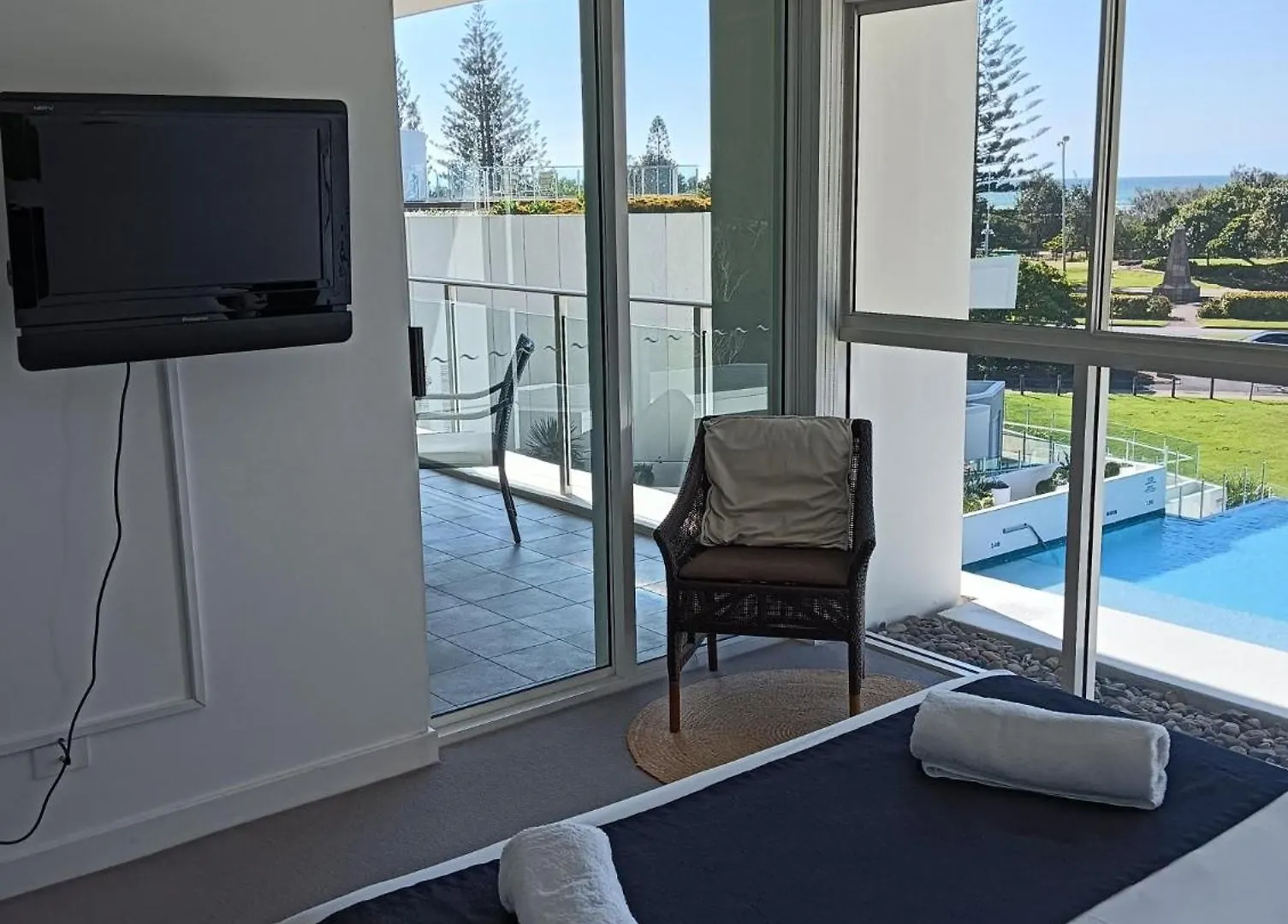 Kirra Surf Apartments Gold Coast