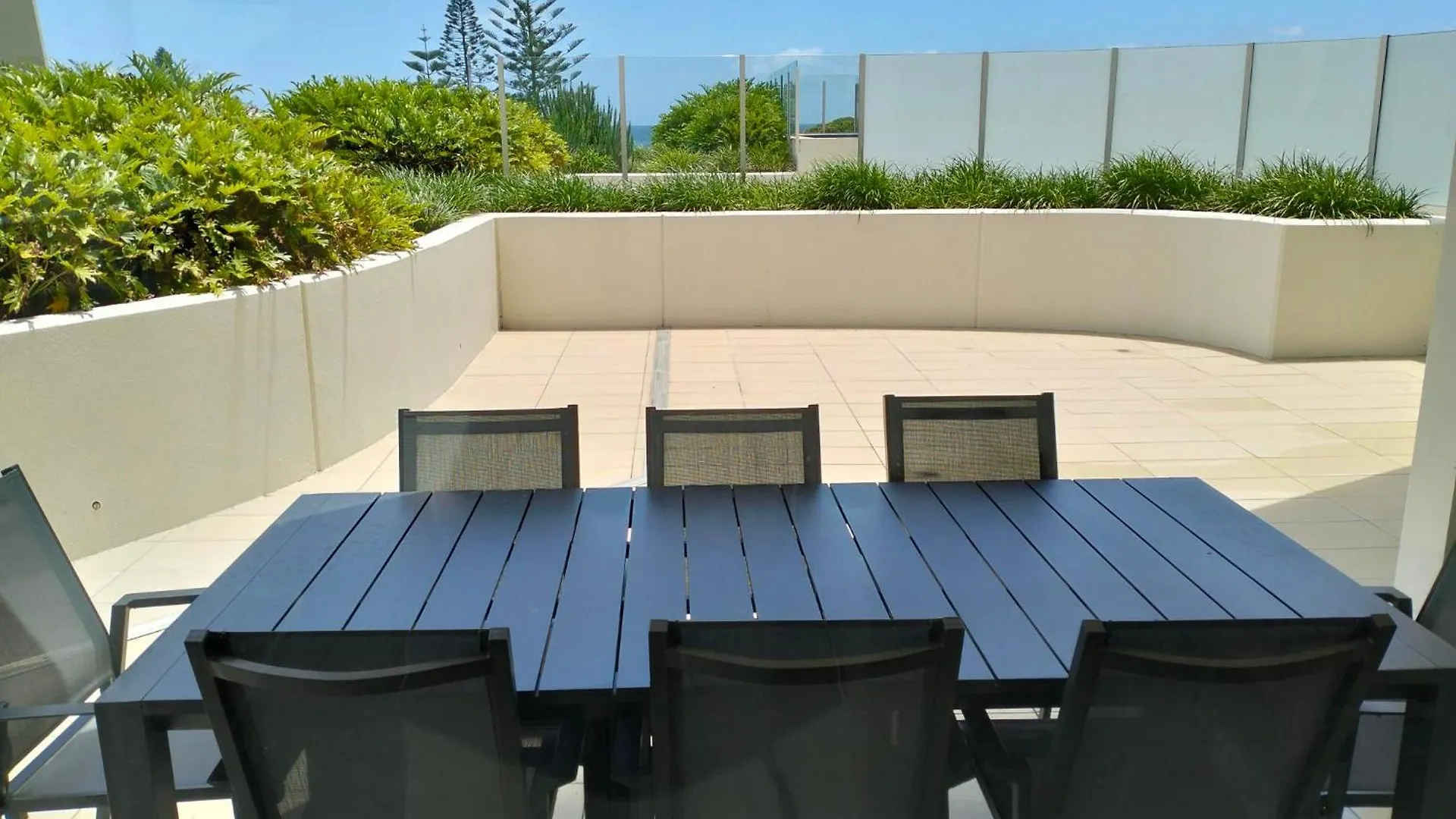 Kirra Surf Apartments Gold Coast