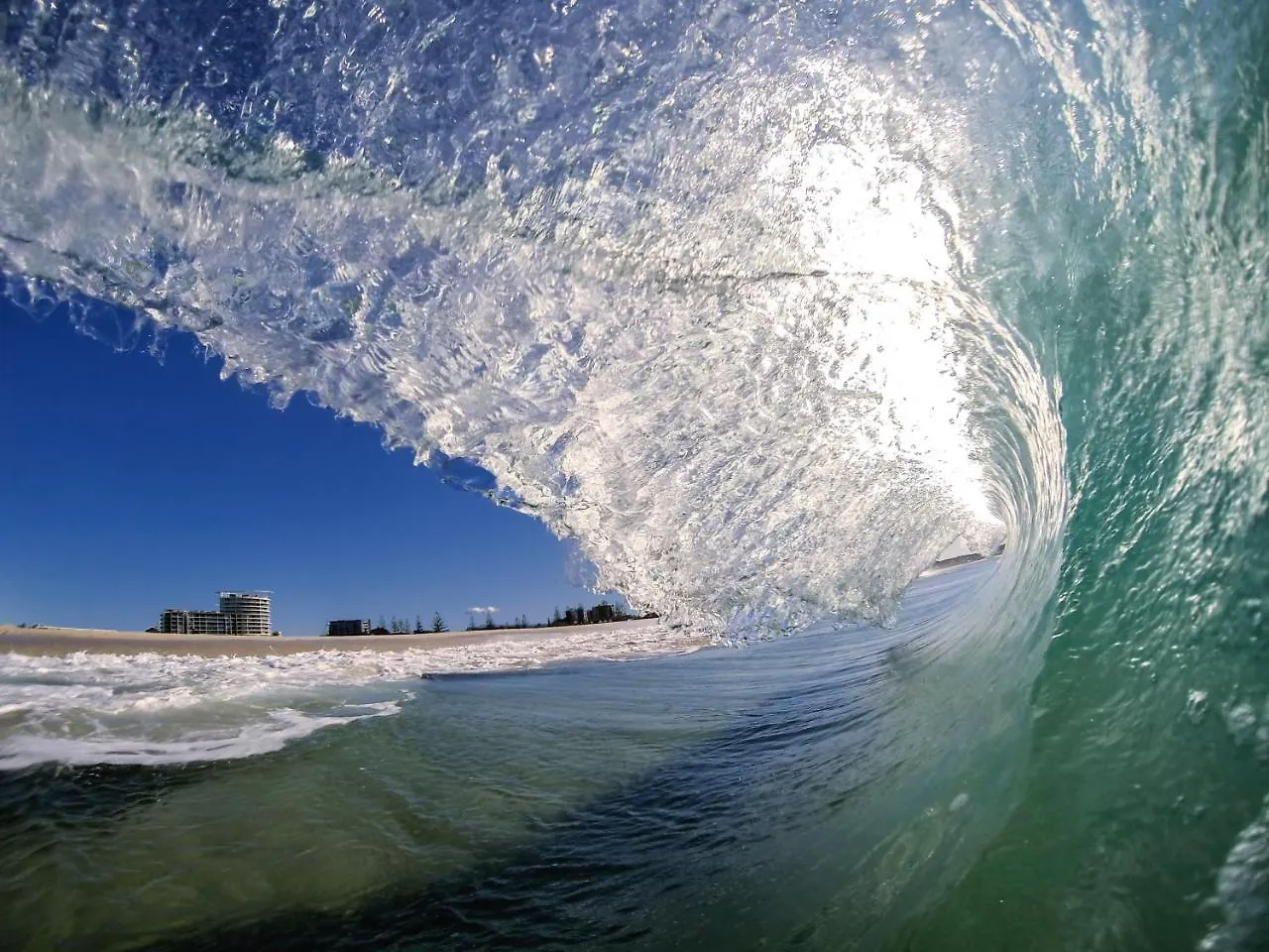 Kirra Surf Apartments Gold Coast